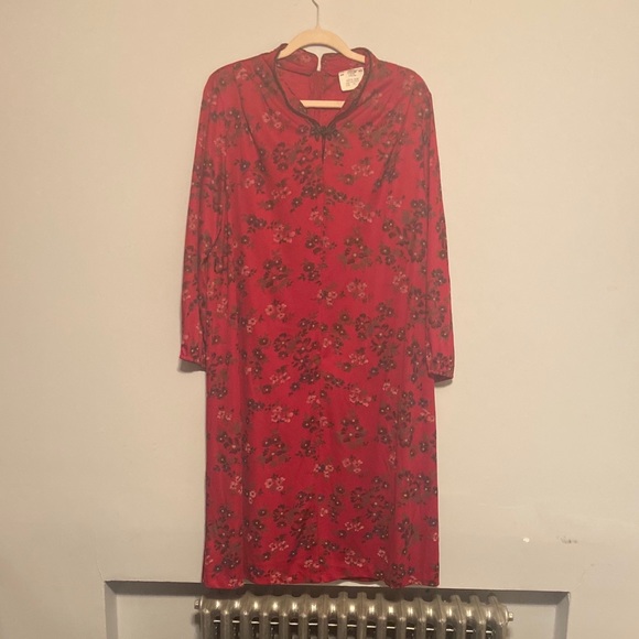 Red Floral Print Dress - Picture 1 of 4